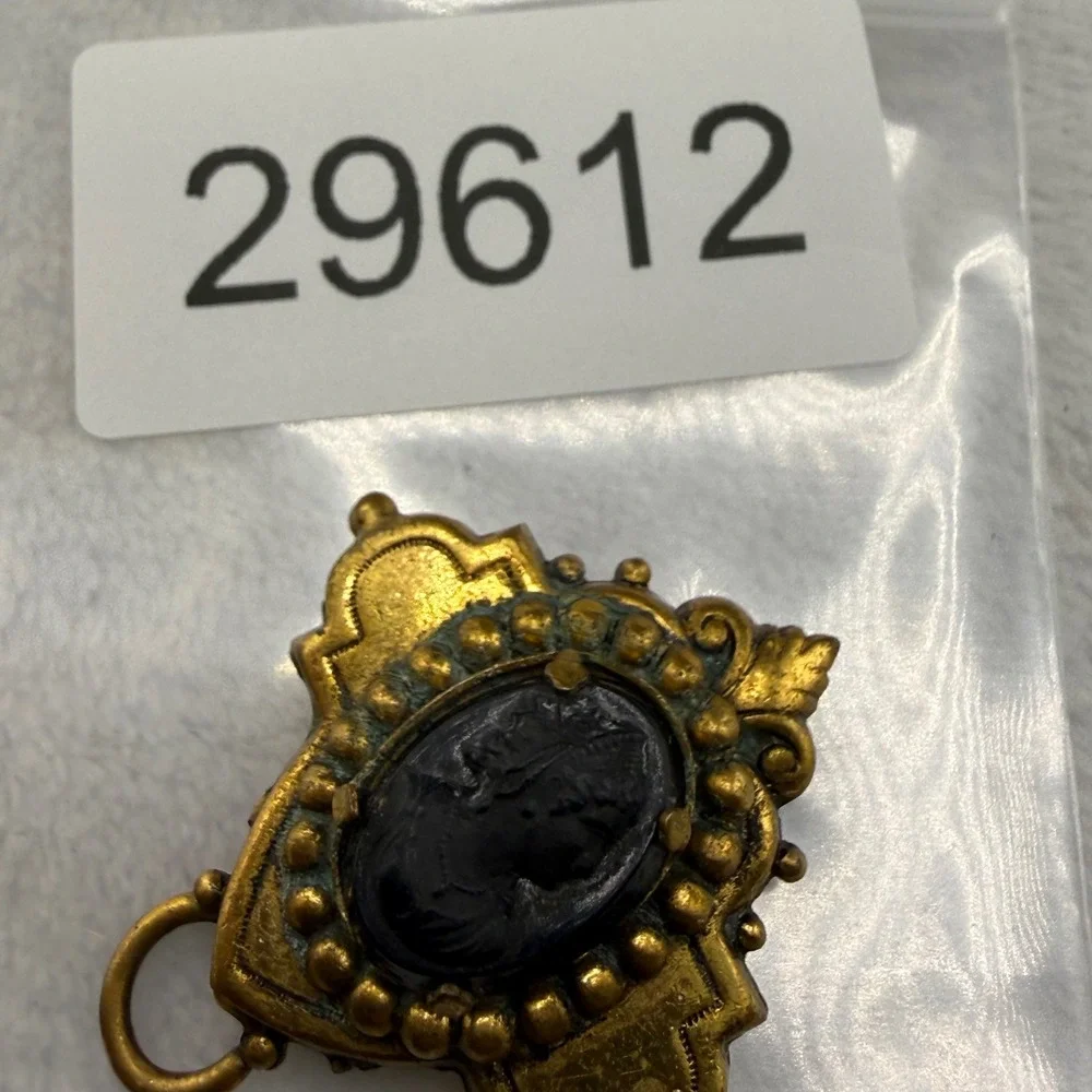 Vintage Black Cameo Fur Clip Gold Tone Victorian Mourning Style READ
